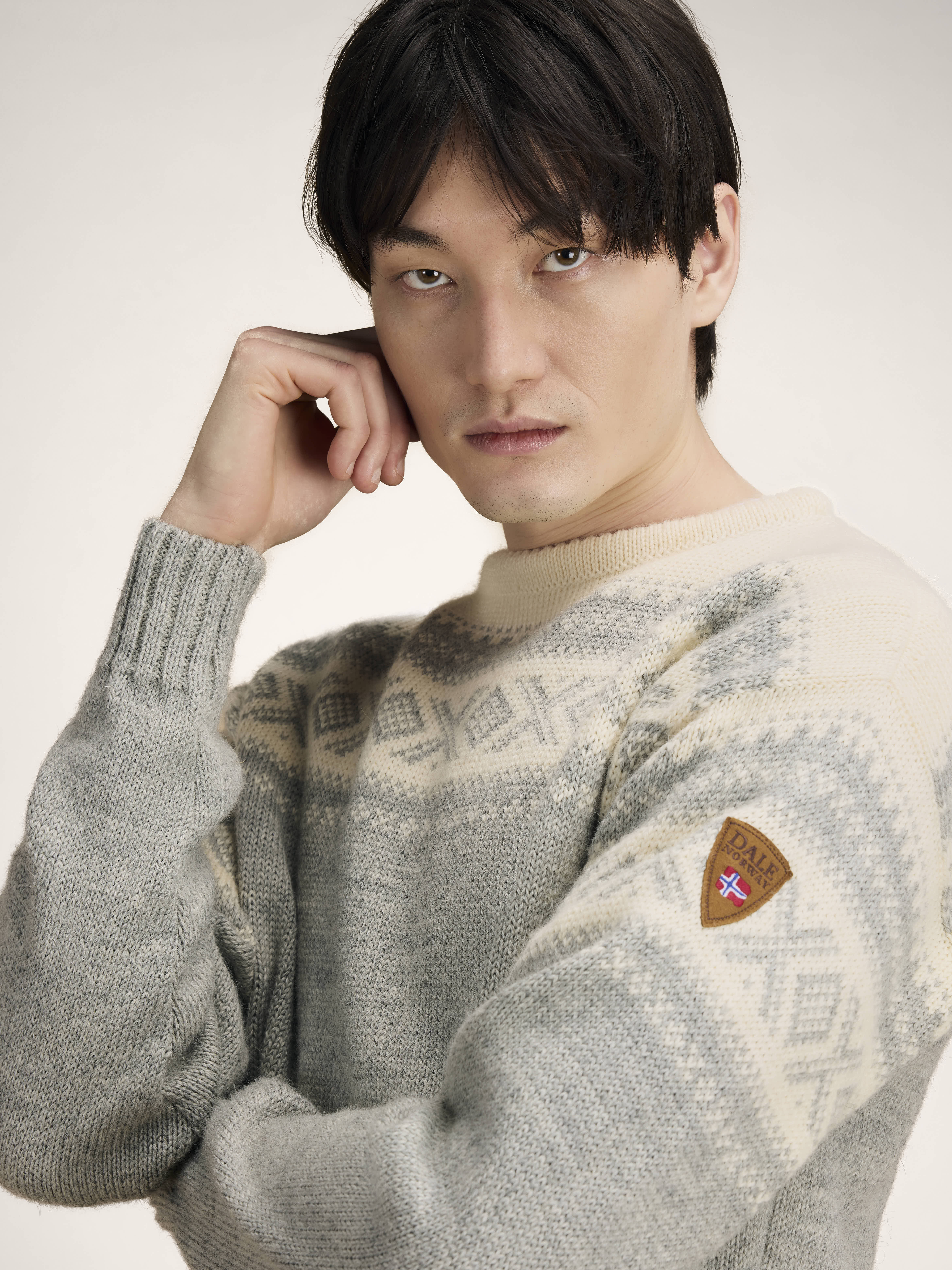 Cortina 1956 Sweater - Norwegian Wool Lightcharcoal Mel Offwhite