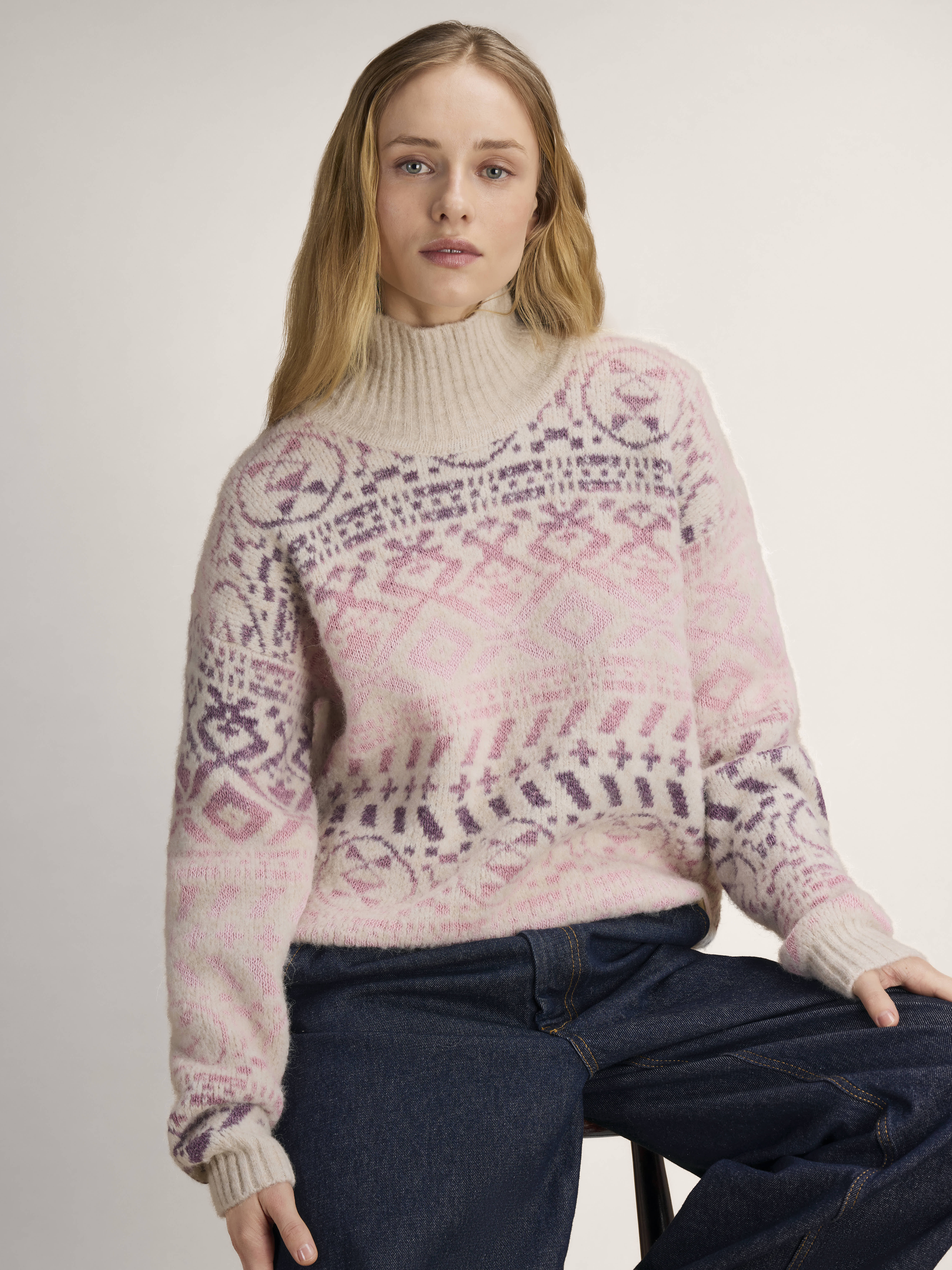 Highland Women's Sweater Offwhite  Pink Ombre